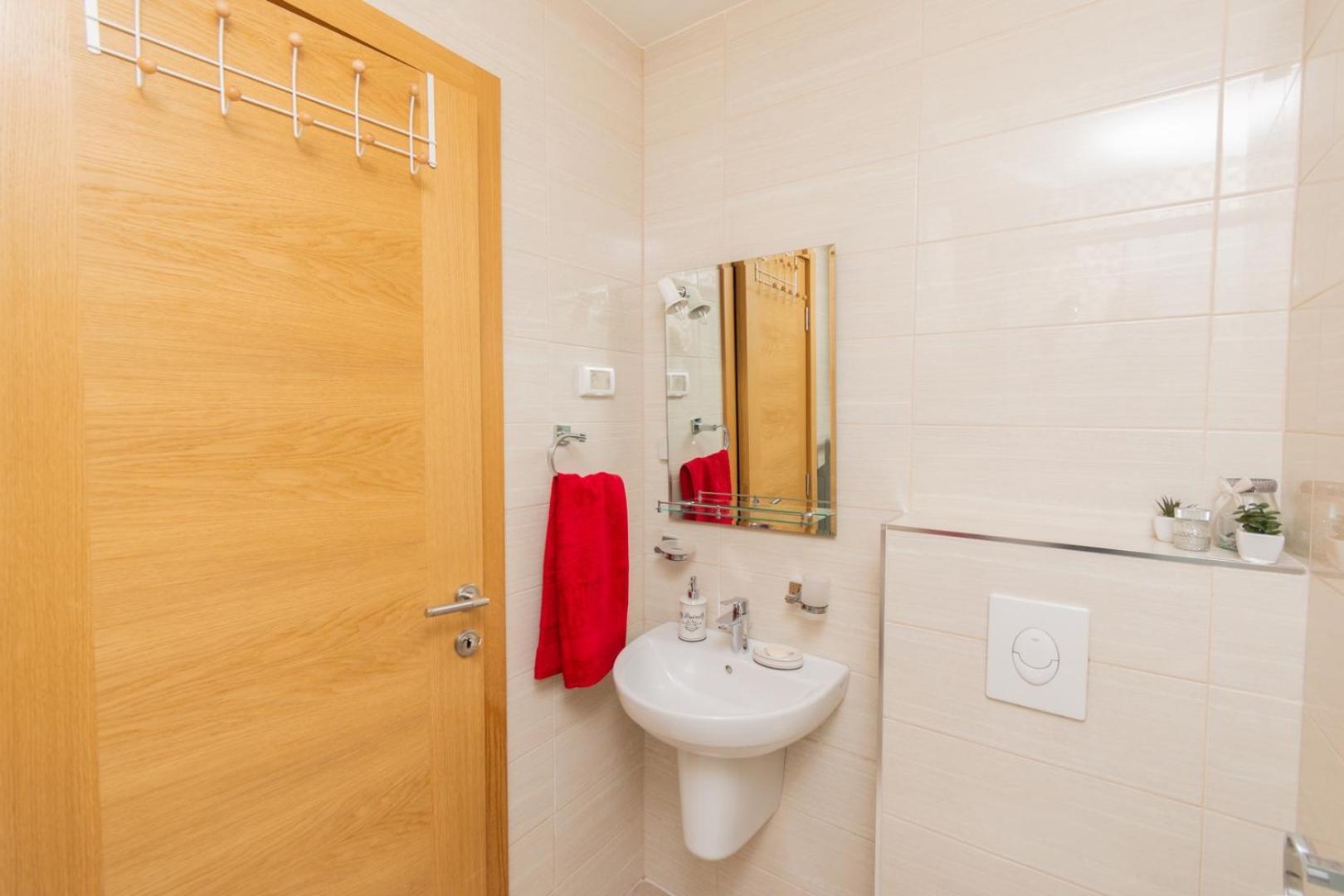 Lux City Apartment With Parking Podgorica Exterior foto